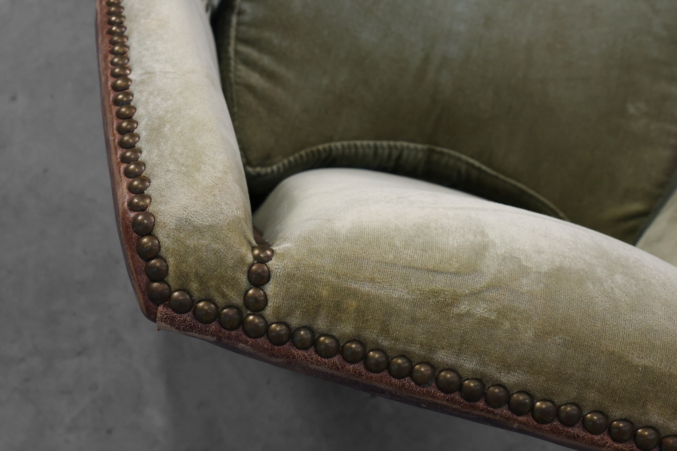 Sculptural Art Deco Armchair, France 1930sthumbnail